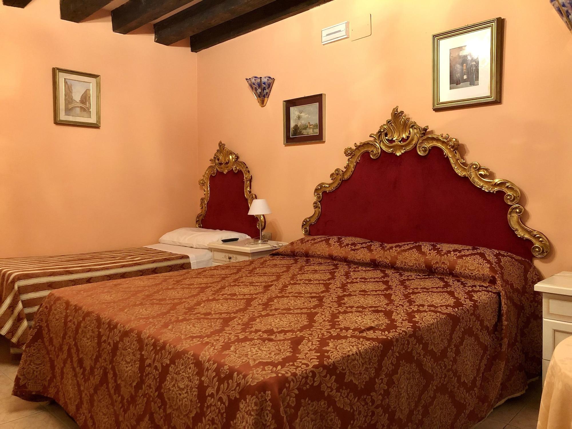 Alloggi Serena Bed & Breakfast Venice Exterior photo