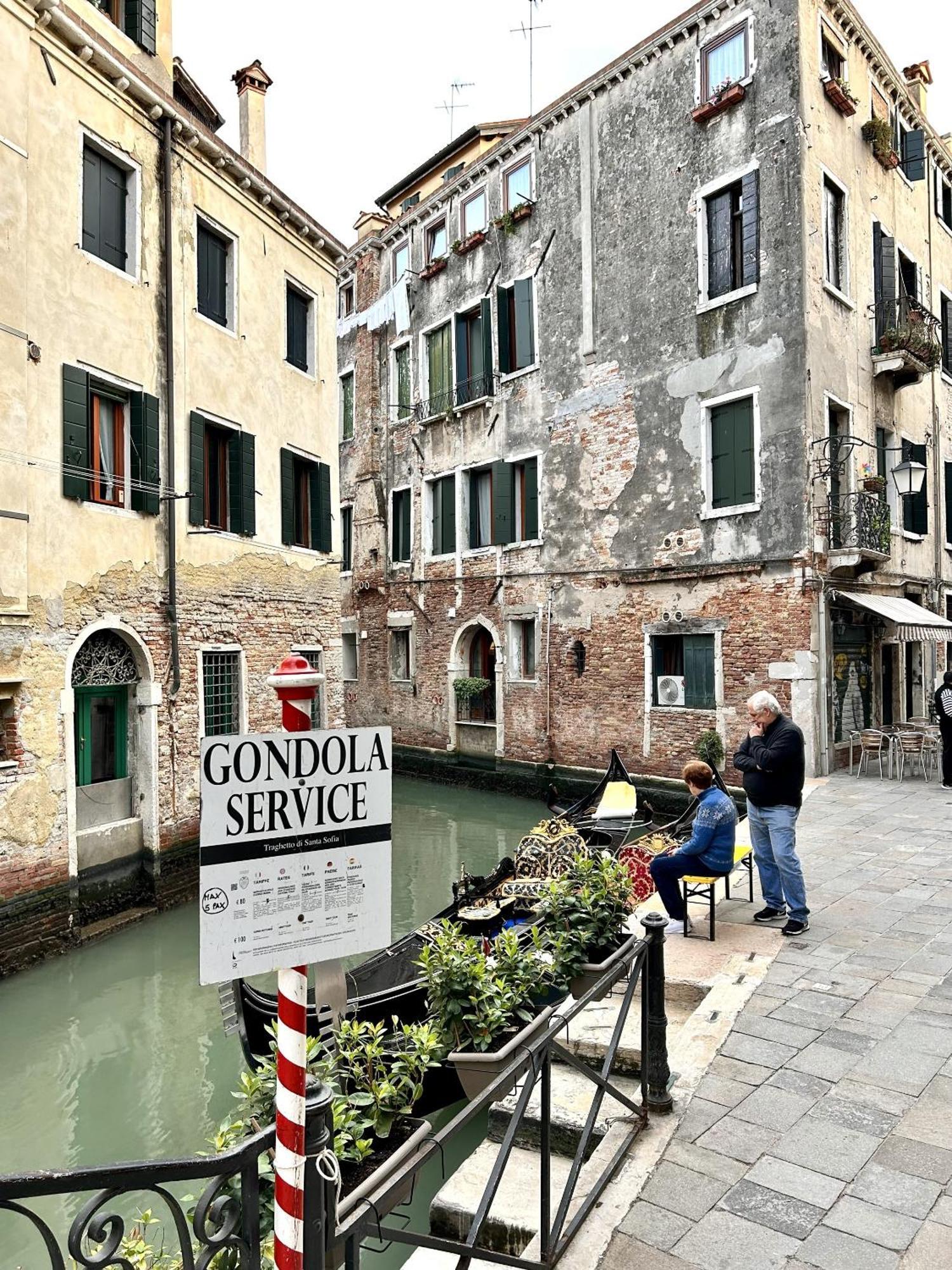 Alloggi Serena Bed & Breakfast Venice Exterior photo