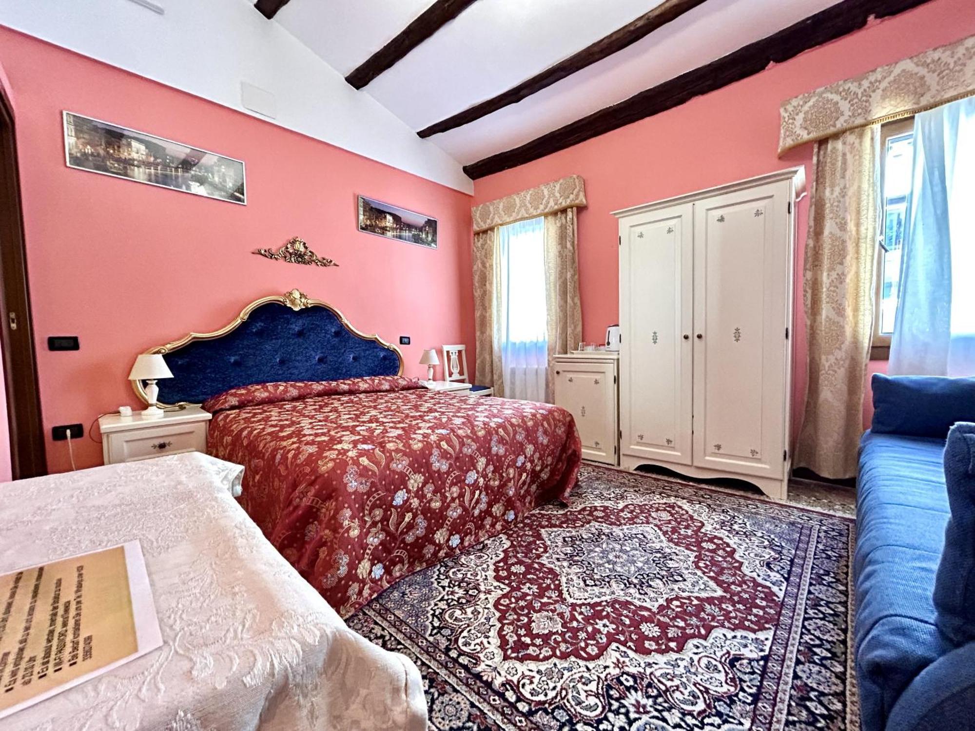 Alloggi Serena Bed & Breakfast Venice Exterior photo