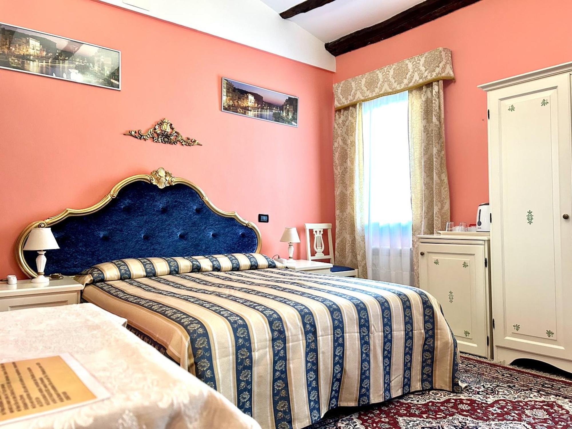 Alloggi Serena Bed & Breakfast Venice Exterior photo